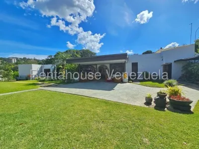 Se Vende Bella Casa En Prados Del Este Mls 25-14074