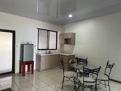 SE VENDE CASA ATENAS