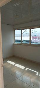 SE VENDE CASA CON APARTAMENTOS BARRIO LOS ROBLES