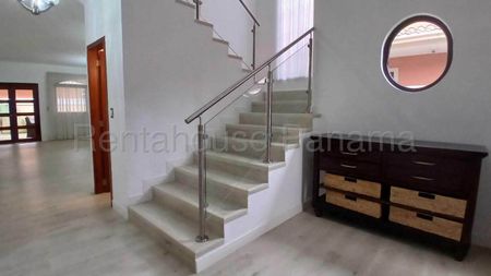 Se Vende Casa en Costa Sur YDU25-8797