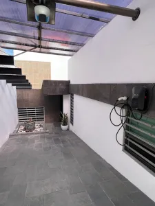 SE VENDE CASA, EXCELENTES ACABADOS Y UBICACION