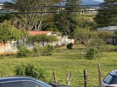 SE VENDE LOTE EN SAN ISIDRO DE HEREDIA