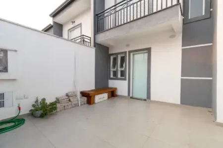 Sobrado à venda no Jardim D Abril, Osasco - 2 dormitórios, suíte, garagem