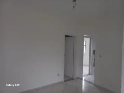 Sobrado para Locação em São Gonçalo, GALO BRANCO, 2 dormitórios, 1 banheiro