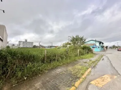 Terreno comercial com área total de 300,00m², no bairro Itacolomi em Balneário Piçarras/SC (Cód. 187