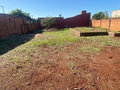 TERRENO DE 420M2 EN KM 9 ACARAY