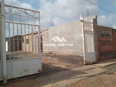 TERRENO EN VENTA EN ALTOS DEL SOL AMADO III ETAPA MARACAIBO API 78879