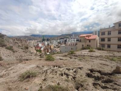 TERRENO EN VENTA EN AUQUISAMAÑA, A 3 CUADRAS DE LA COSTANERA