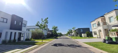 Terreno en Venta en Boulevard de Todos los Santos 4300, Vila Marina II