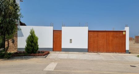 Terreno (Parcela) de en Alquiler en Cañete, Lima for S/3,000/mo