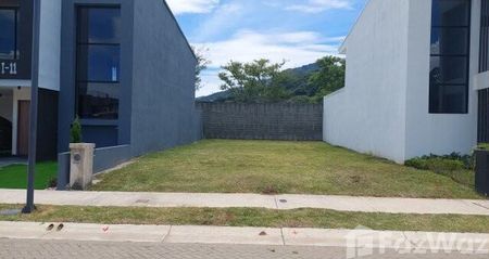 Terreno (Parcela) de en Venta en Curridabat for ₡65,000,000 