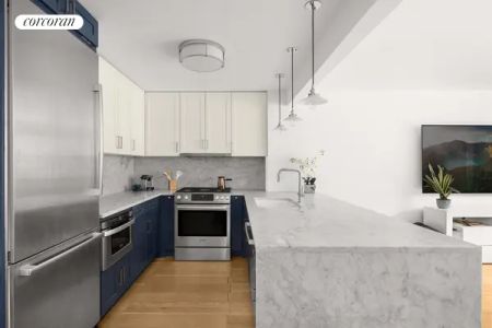 The Fifth Avenue, 1330 Fifth Avenue