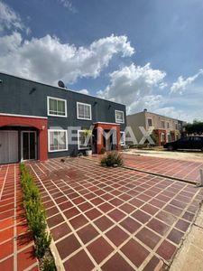Townhouse en Venta Caminos de La Lagunita Zona Oeste. Remax Millenium