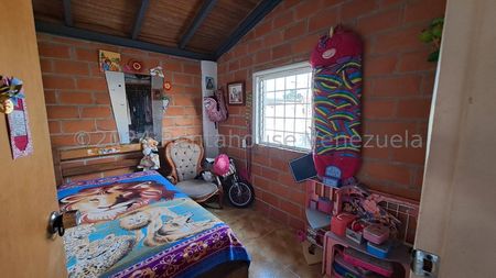 Townhouse en venta en Cagua 24-24461 Foto 3 de 10