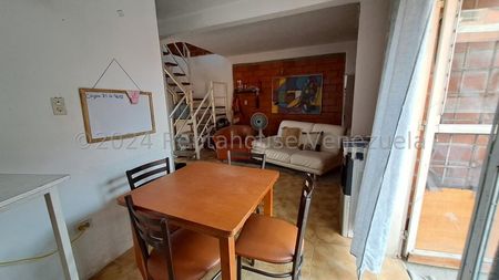 Townhouse en venta en Cagua 24-24461 Foto 6 de 10