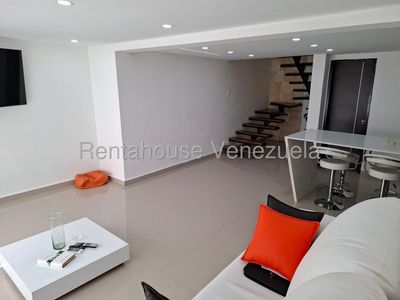 Townhouse en venta ubicado en la Esmeralda San Diego Carabobo Codigo 25-18560 Eloisa Mejia Foto 6 de 20
