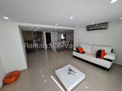 Townhouse en venta ubicado en la Esmeralda San Diego Carabobo Codigo 25-18560 Eloisa Mejia Foto 9 de 20