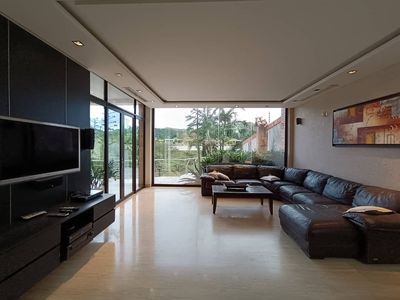 ¡Tu hogar de ensueño en Lomas del Country! Imagem 3 de 11