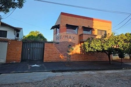 TU NUEVO HOGAR EN LAMBARÉ TE ESPERA!