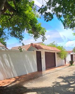 Urbanización el Mundo , virgen de cotoca 6to anillo