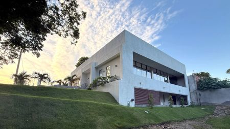 Urubó, Casa en Venta.