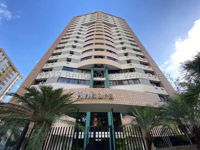 Valles de Camoruco Apartamento en venta Ubicado en Valencia 23-19135 ELOISA MEJIA Picture 2 of 17