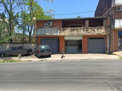 VENDO CASA A DEMOLER EN B° LOS LAURELES