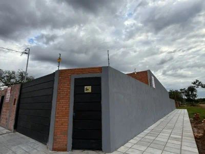 VENDO CASA A ESTRENAR EN SAN LORENZO