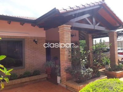 VENDO CASA EN CIUDAD DEL ESTE KM 8,5 MONDAY A 2 CUADRAS DE LA RUTA INTERNACIONAL COD 3978