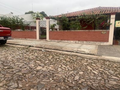 VENDO CASA EN ESQUINA – Bº SAN CRISTÓBAL