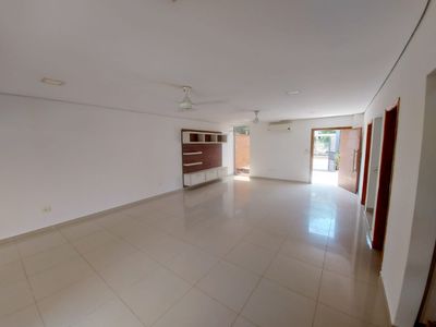 Vendo Casa En Luque Zona Municipalidad Foto 3 de 11