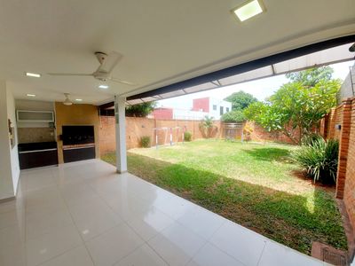 Vendo Casa En Luque Zona Municipalidad Foto 5 de 11