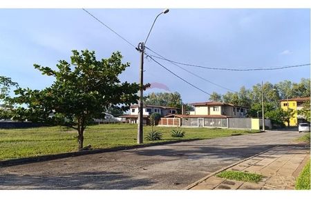 Vendo Casa en Luque. Zona Aeropuerto