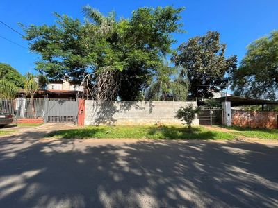 VENDO CASA EN SAN LORENZO BARRIO SAN RAFAEL CENTRO REGIONAL DE EDUCACIÓN SATURIO RIOS