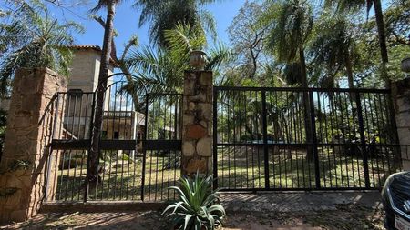 VENDO CASA TOTALMENTE AMOBLADA EN SAN BERNARDINO