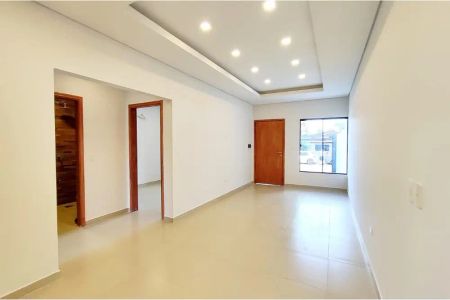 VENDO CHALET A ESTRENAR EN ITAUGUA Foto 2 de 10