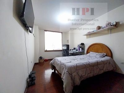 Vendo departamento 3Dorm. 2.5 baños 1 est. 5to. Piso 135m2 San Borja Foto 7 de 10