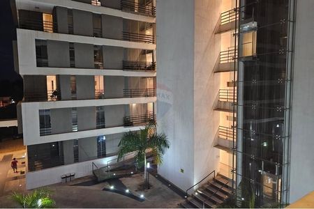 Vendo Dpto amoblado en el Complejo R. Lambare