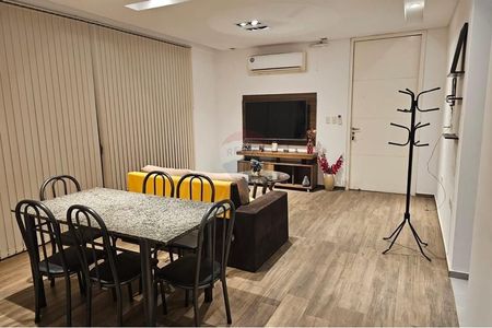 Vendo Dpto amoblado en el Complejo R. Lambare Imagem 3 de 8