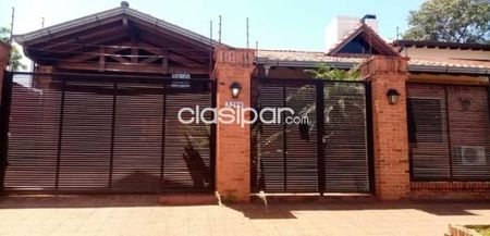 VENDO HERMOSA CASA EN FERNANDO DE LA MORA ZONA NORTE COD 2791