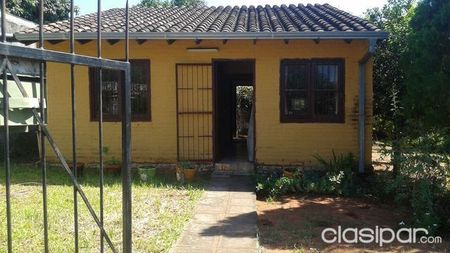 Vendo hermosa casa en Ñemby 350 millones (2 CUADRAS FRENTE A LUISITO)