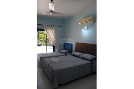 VENDO HERMOSA Y AMPLIA CASA CON VISTA AL LAGO