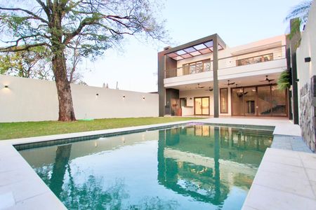 Vendo Importante Y Lujosa Residencia En Los Laureles