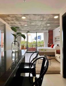 Vendo Monoambiente Totalmente Amoblado 