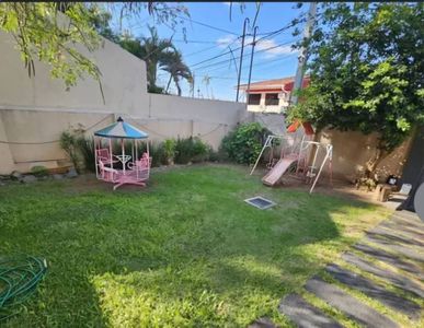 VENDO PROPIEDAD EN SANTISIMA TRINIDAD con Casa a Refaccionar o Demoler Foto 5 de 5