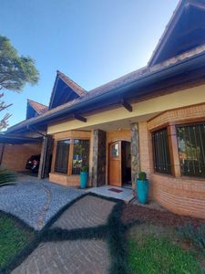 VENDO RESIDENCIA EN ASUNCION BARRIO HERRERA COD 2061