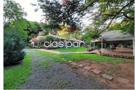 VENDO TERRENO 4.122M2 C/CASA S/AVDA.EUGENIO A.GARAY-BO.VILLA AMELIA S.LORENZO 500 MCAL.LO