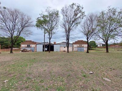 VENDO TERRENO CON VARIOS DEPOSITOS EN VILLETA A METROS DEL PUERTO‼️ C-1080