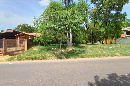 VENDO TERRENO EN LAMBARE B° VALLE APUA II A MEDIA CUADRA DE LA AV. SAN ISIDRO