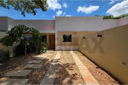 VENO CHALET A ESTRENAR EN CAPIATA